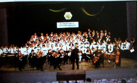 2004. É-Komárom